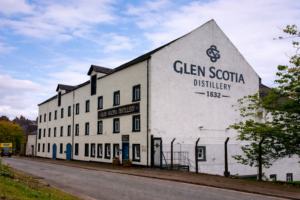 Façade de la distillerie Glen Scotia à Campbeltown
